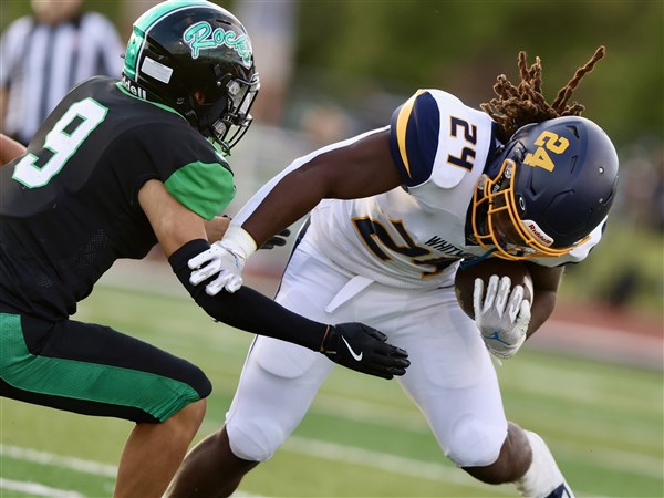 High school football: Holmes' 3 touchdowns boost Whitmer at Dublin Coffman