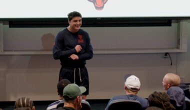 Colston Loveland goes viral with rookie performance