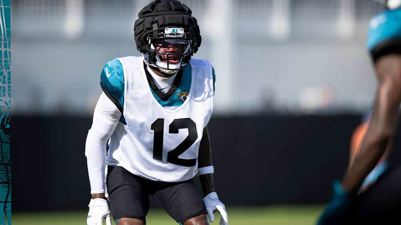 Gladstone Talks WR/DB Hunter's Impact on Jaguars Offense and Defense