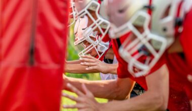 Rams bringing back smashmouth football