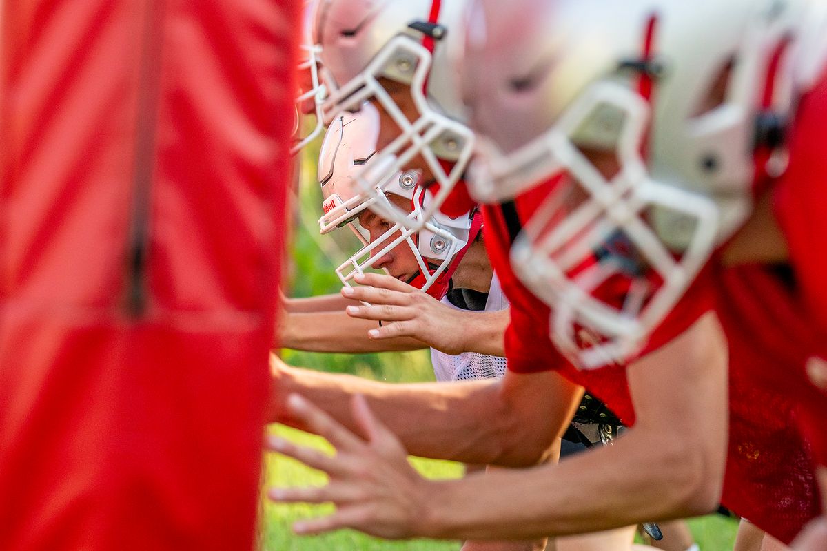 Rams bringing back smashmouth football