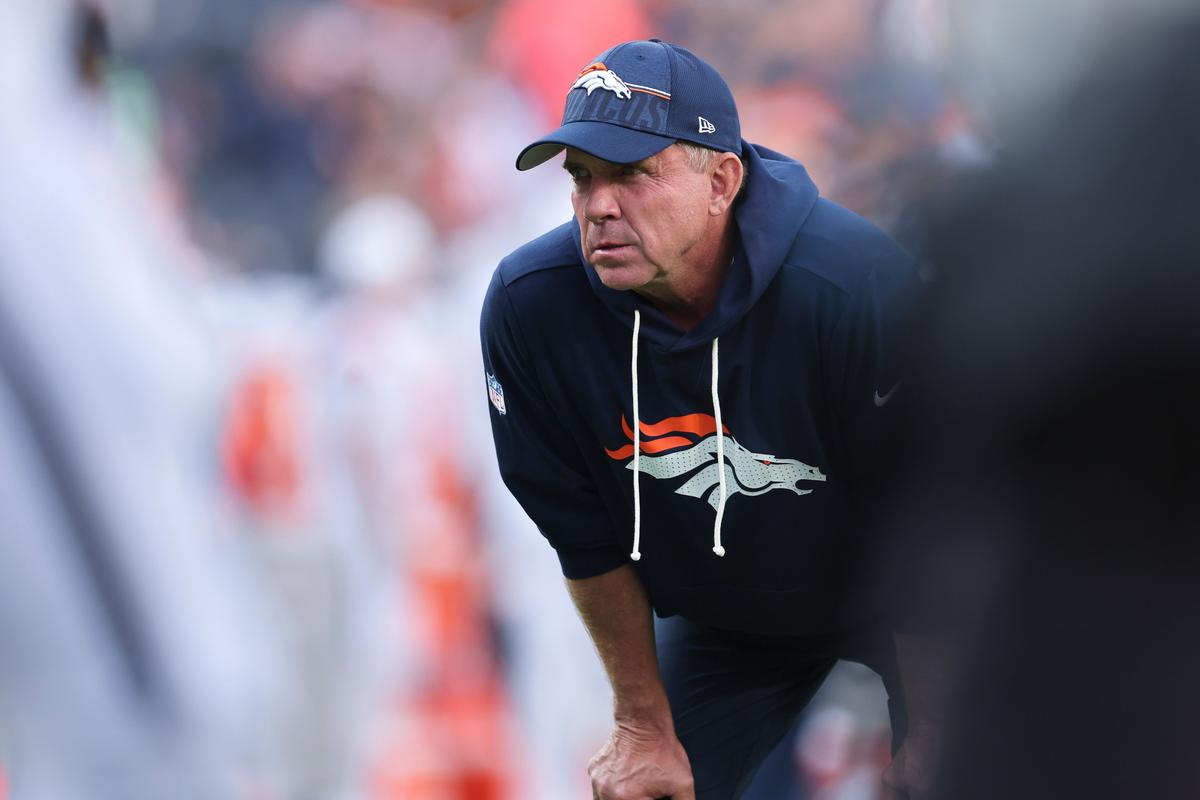 Denver Broncos Trade Devaughn Vele On Eve Of Season