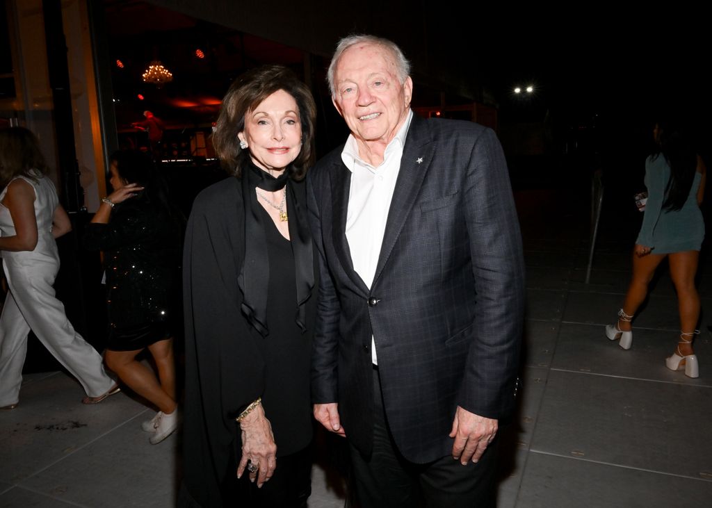 gene jones and jerry jones at acm awards