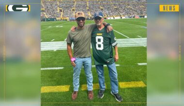 Packers salute U.S. Navy veteran Todd Hope and U.S. Army veteran Sam Hope for ‘Operation Fan Mail’