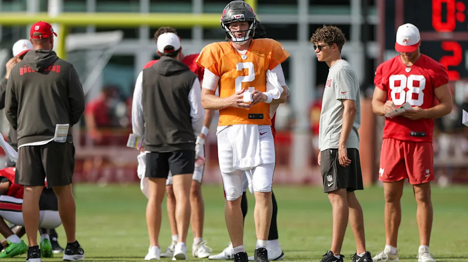 Mandatory Credit: Nathan Ray Seebeck-Imagn Images