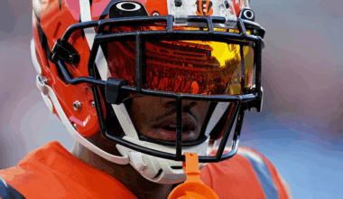 Former Bengals player has stadium named in his honor at high school alma mater