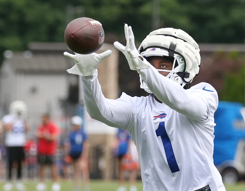 Bills wide receiver Curtis Samuel eyes in a pass during position drills during day three of Buffalo Bills training camp at St. John Fisher University Friday, July 25, 2025 in Pittsford, NY.