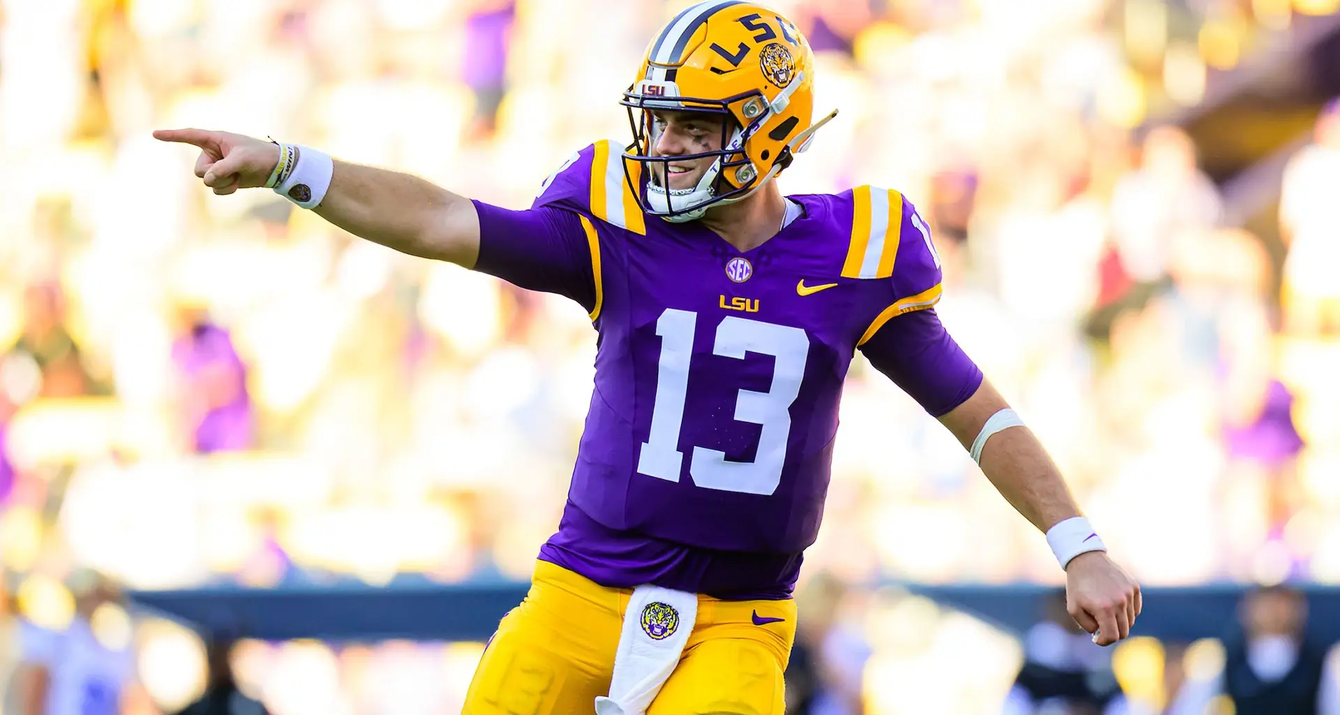 Steelers Land LSU Standout QB in Way-Too-Early Mock Draft