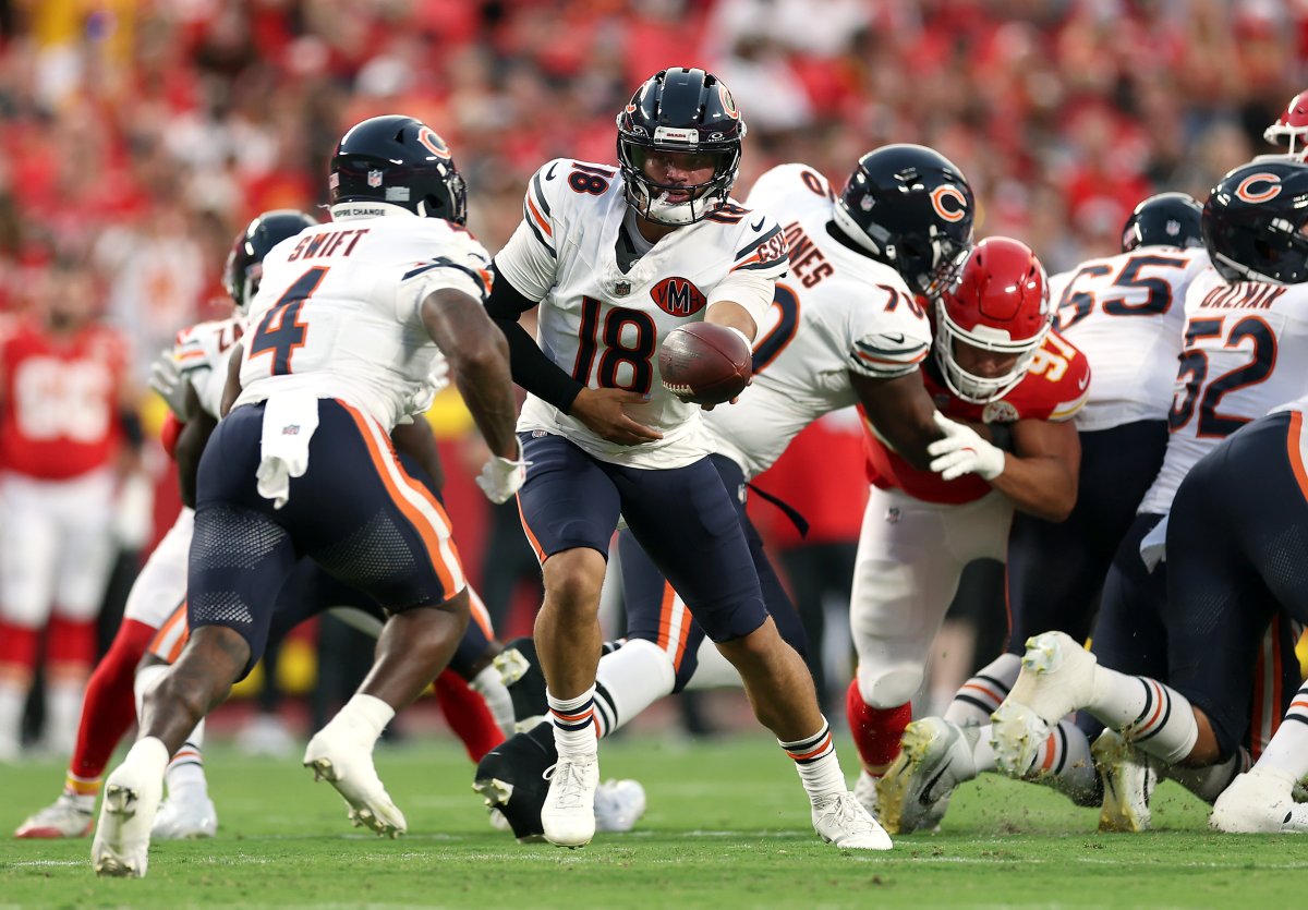 Caleb Williams, D'Andre Swift, Chicago Bears