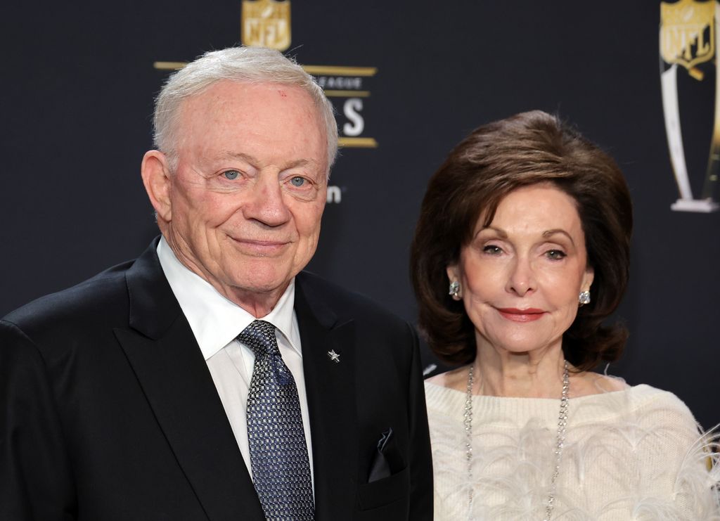 jerry jones and gene jones at nfl honors 2023