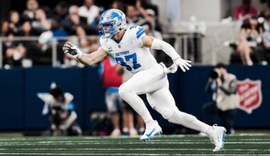 What's the latest update on Detroit Lions DL Aidan Hutchinson's injury?