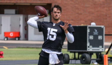 Arizona Cardinals QB Clayton Tune...