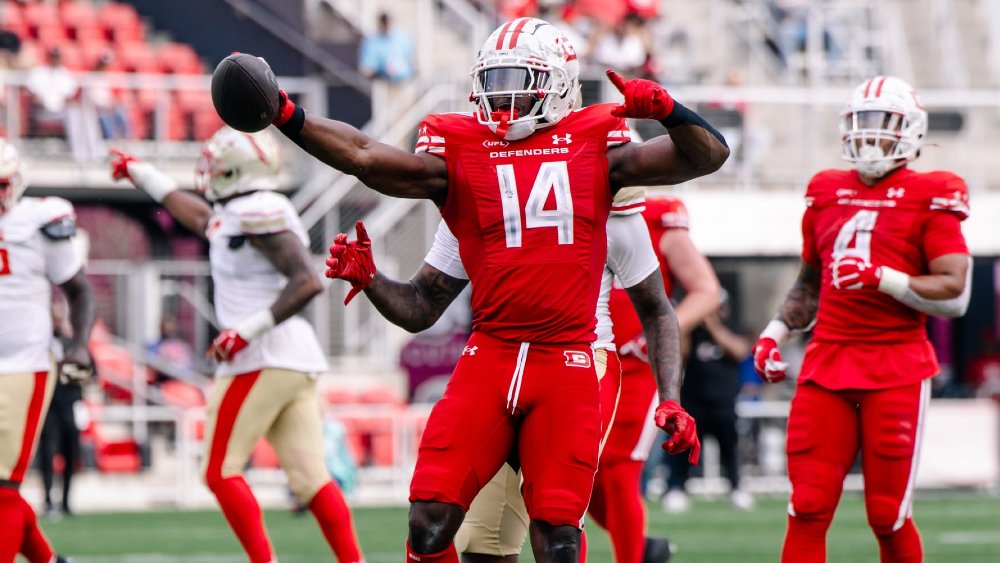 Houston Texans Sign DC Defenders WR Cornell Powell