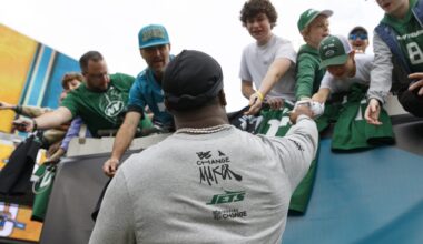 Cowboys, Jets Connected in Possible Blockbuster Trade