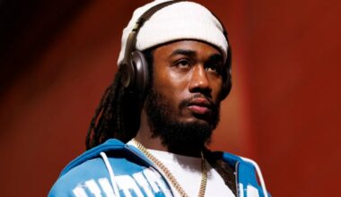 James Cook sends blunt 3-word message to Buffalo Bills after skipping practice over contract dispute