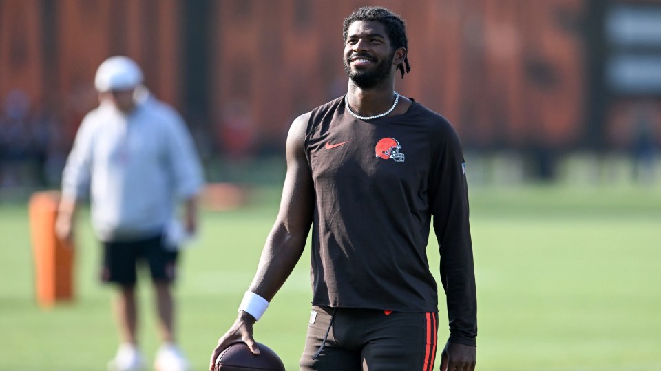 Sanders isn't backing down in the battle for QB1