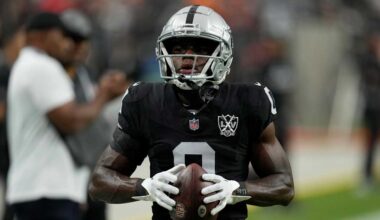 Eagles acquire CB Jakorian Bennett from Raiders in exchange for DT Thomas Booker