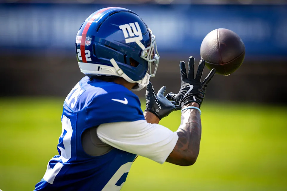 New York Giants cornerback Dru Phillips (22) participates in drills during a joint training camp practice with the New York Jets, Wednesday, August 13, 2025, in East Rutherford, N.J.