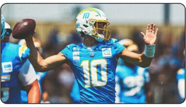 Why Justin Herbert Has Been Impressed With Chargers Rookie Pass Catchers