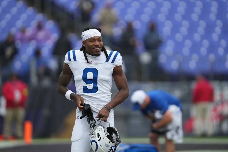 <em>Indianapolis Colts wide receiver Juwann Winfree (9) smiles during warmups </em>© Jenna Watson&sol;IndyStar &sol; USA TODAY NETWORK