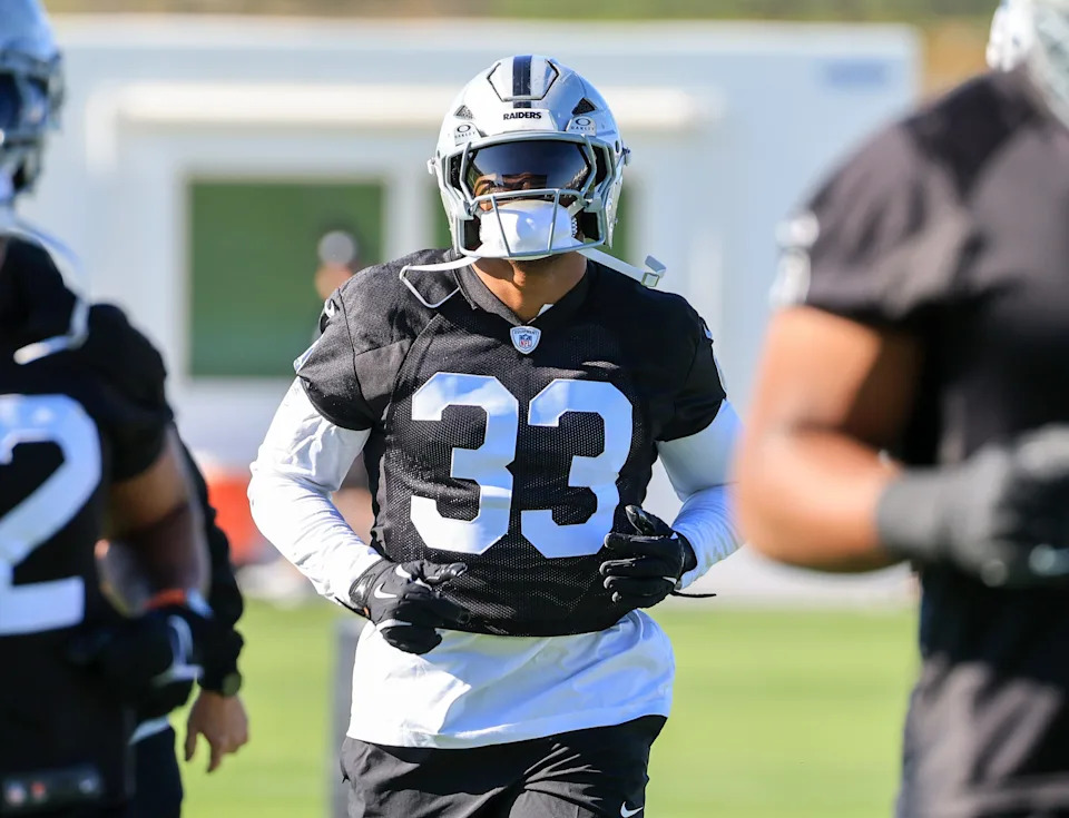 HENDERSON, NEVADA - JULY 23: Jamal Adams #33 of the Las Vegas Raiders runs during the first practice of the team's training camp at the Las Vegas Raiders Headquarters/Intermountain Health Performance Center on July 23, 2025 in Henderson, Nevada. (Photo by Ethan Miller/Getty Images)