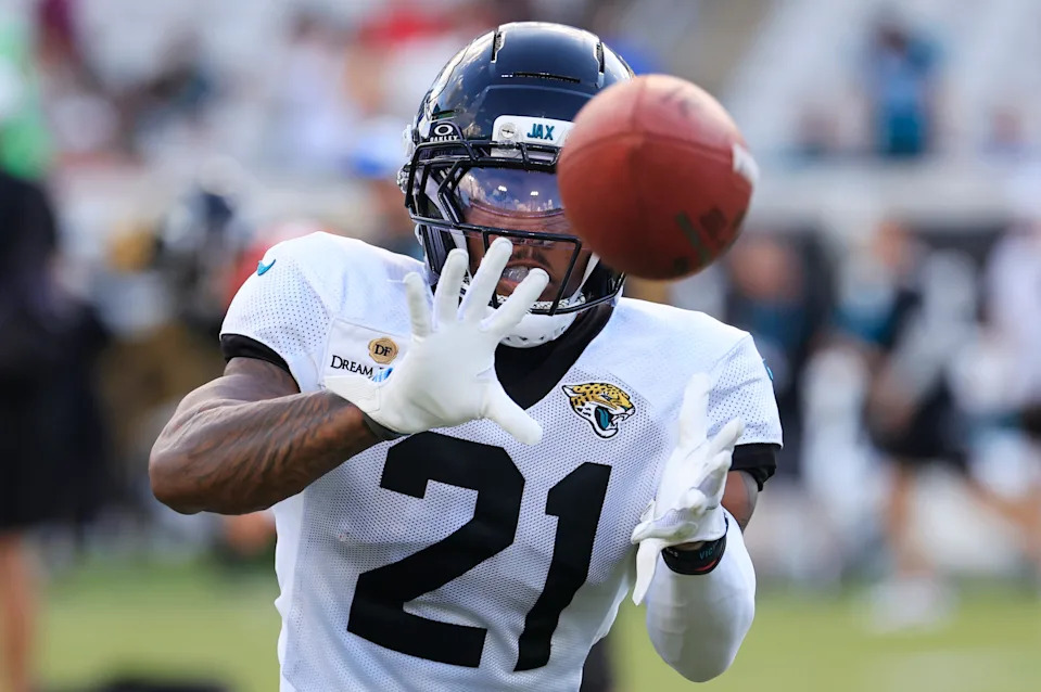 Jacksonville Jaguars cornerback Christian Braswell (21) catches a pass during an NFL scrimmage event at EverBank Stadium, Friday, Aug. 1, 2025, in Jacksonville, Fla. [Corey Perrine/Florida Times-Union]