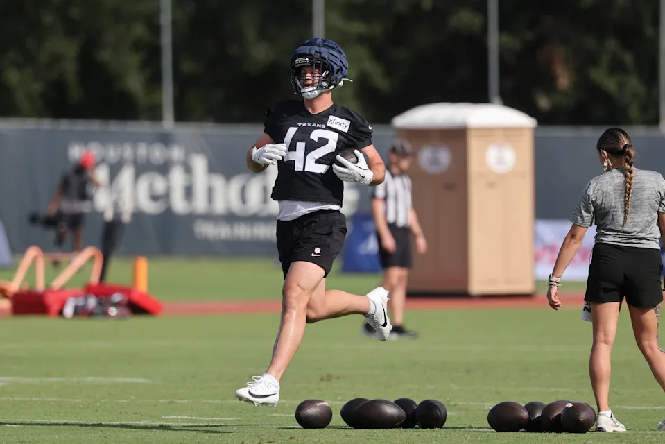Jul 24, 2025; Houston, TX, USA; Houston Texans tight end Luke Lachey (42) during training camp at Houston Methodist Training Center. Mandatory Credit: Troy Taormina-Imagn Images