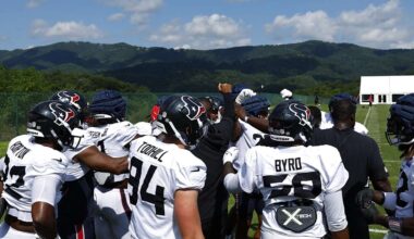 Harris Hits: Training Camp Day 10