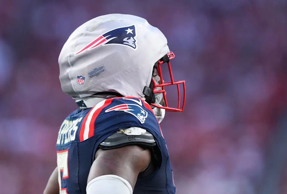 Dec 15, 2024; Glendale, Arizona, USA; The details of the helmet of New England Patriots safety Jabrill Peppers (5) against the Arizona Cardinals during the second half at State Farm Stadium. Mandatory Credit: Joe Camporeale-Imagn Images