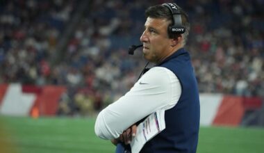 Mike Vrabel Makes His Coaching Debut with the Patriots
