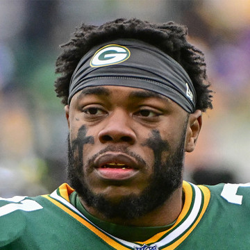 Emanuel Wilson Exits practice with injury