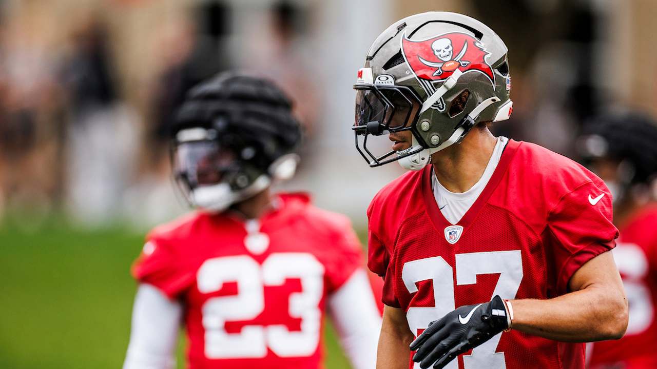 Tampa Bay Buccaneers' Trip to Pittsburgh Like "Old School Camp"