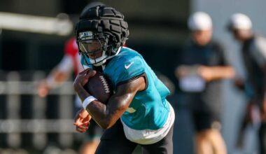 Playing both sides of ball now part of Travis Hunter's regular routine with Jaguars