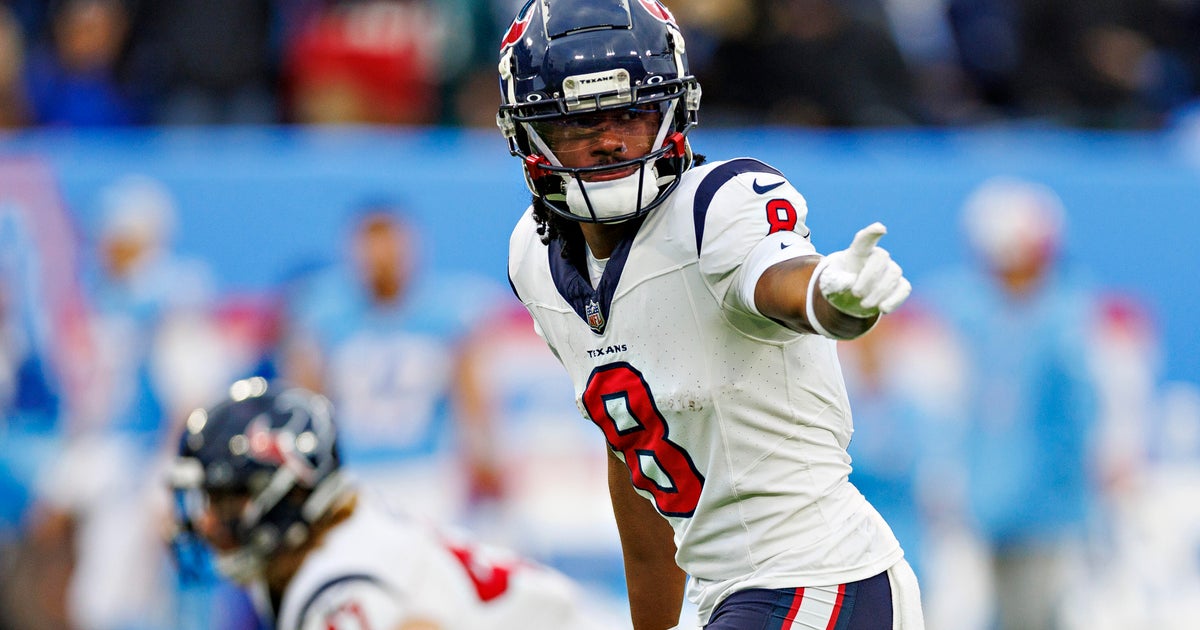 Philadelphia Eagles acquire WR John Metchie in trade with Houston Texans, source says