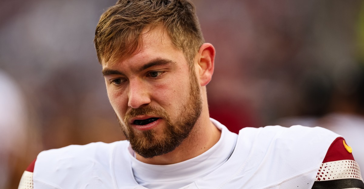 Steelers waive 2, making room for new signings