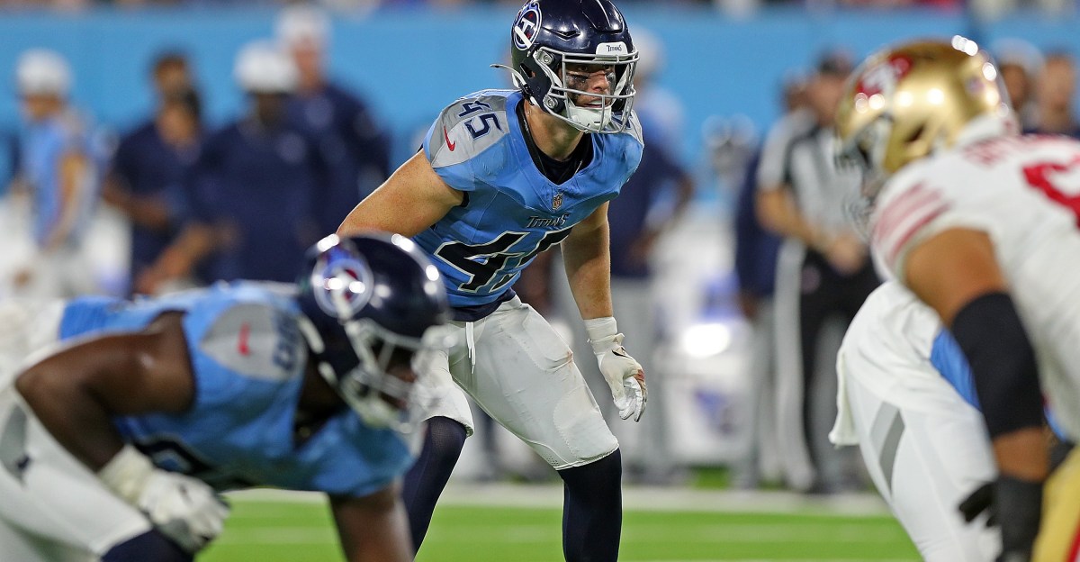 Eagles release WR to make room for another linebacker