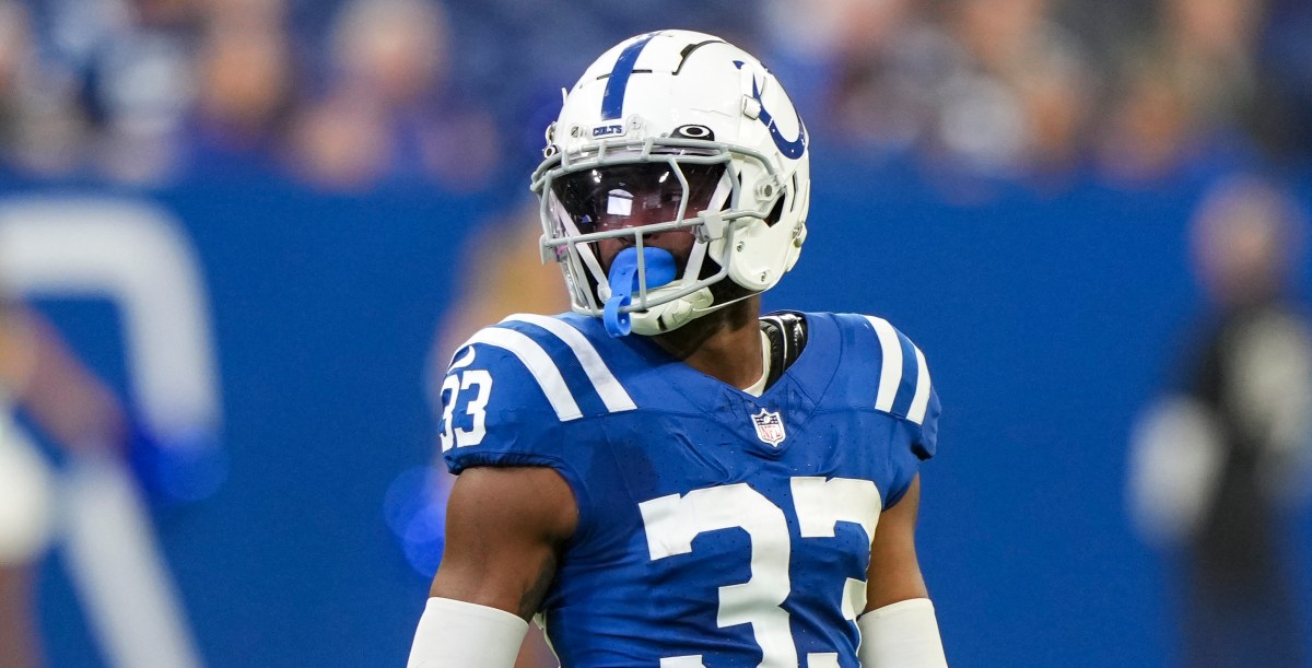 Broncos sign cornerback Micah Abraham