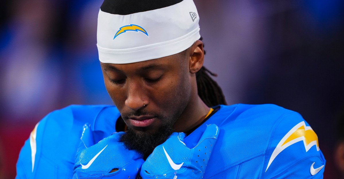 Quentin Johnston carted off vs. Rams; KeAndre Lambert-Smith heads to locker room