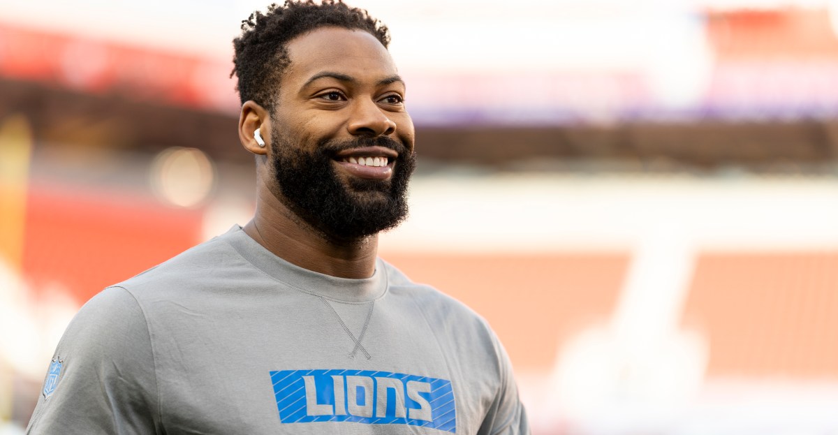 Lions ‘keeping in touch’ with Za’Darius Smith as training camp continues