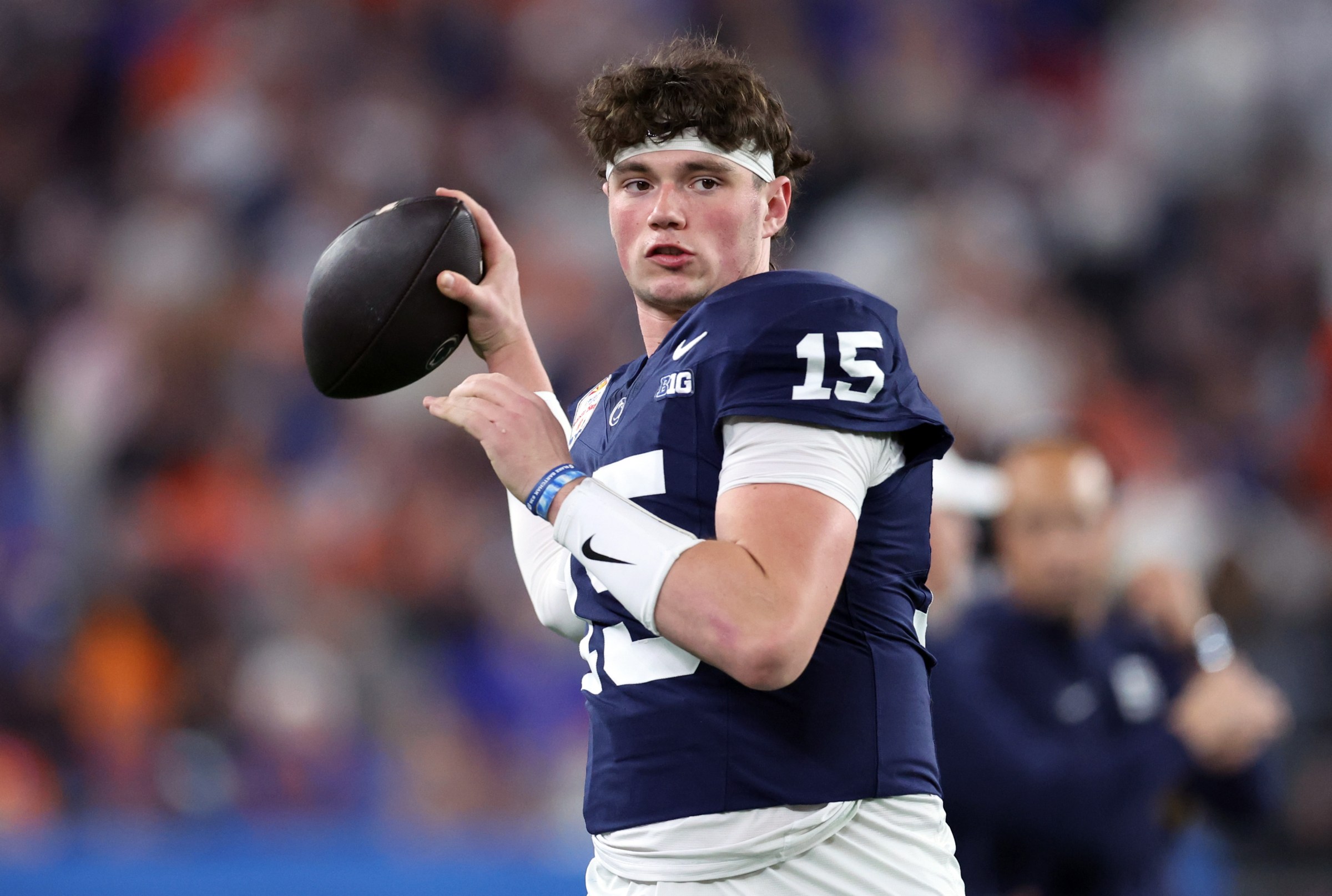 GLENDALE, ARIZONA - DECEMBER 31: Quarterback Drew Allar #15 of the Penn State Nittany Lions throws the ball on the sideline during the Vrbo Fiesta Bowl against the Boise State Broncos at State Farm Stadium on December 31, 2024 in Glendale, Arizona. The Nittany Lions defeated the Broncos 31-14. (Photo by Chris Coduto/Getty Images)
