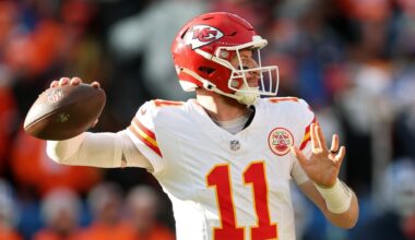 Vikings Work Out QB Carson Wentz