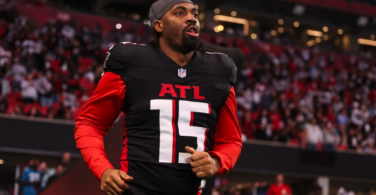 Miami Dolphins looking to sign OLB Matthew Judon