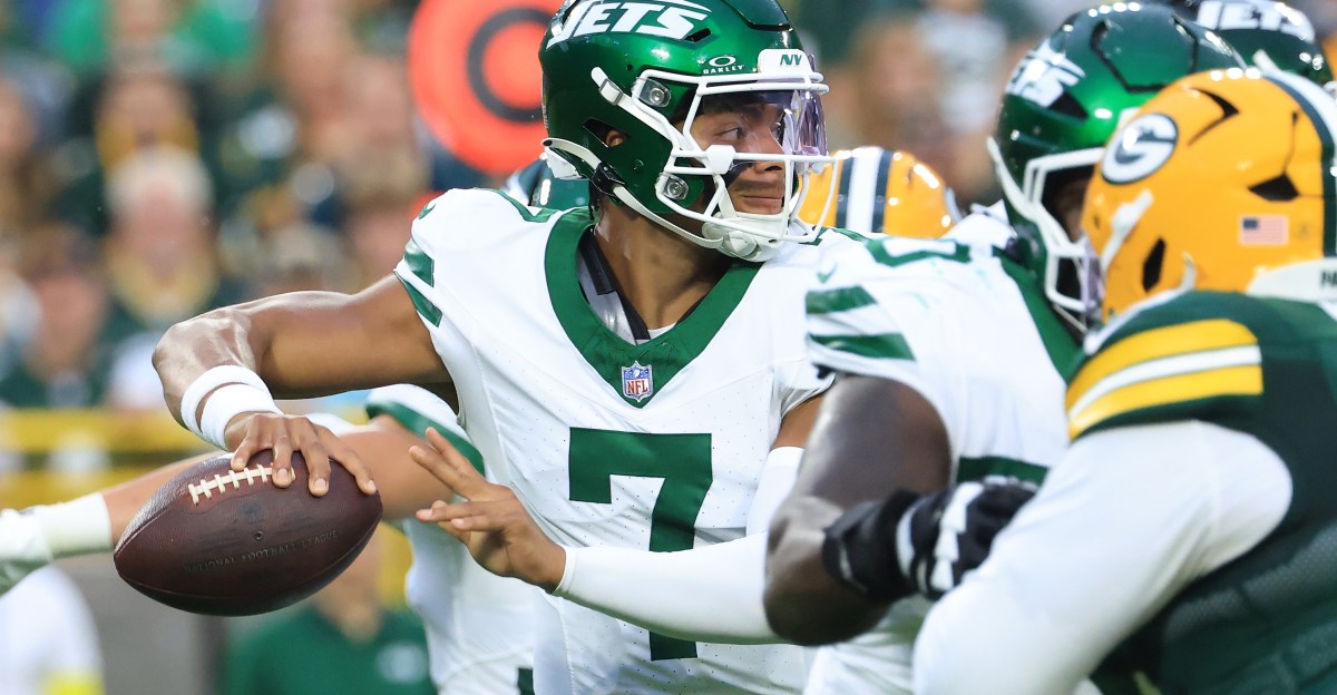 New York Jets News: Jamien Sherwood Brought the Heat to the Giants