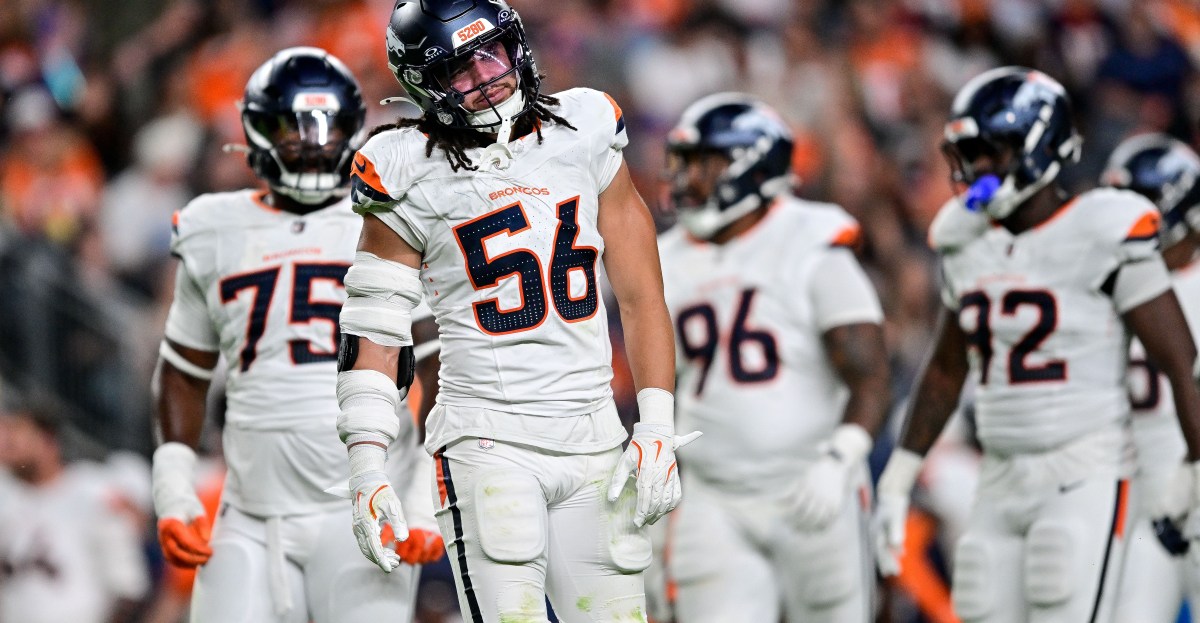 Broncos waived LB Levelle Bailey