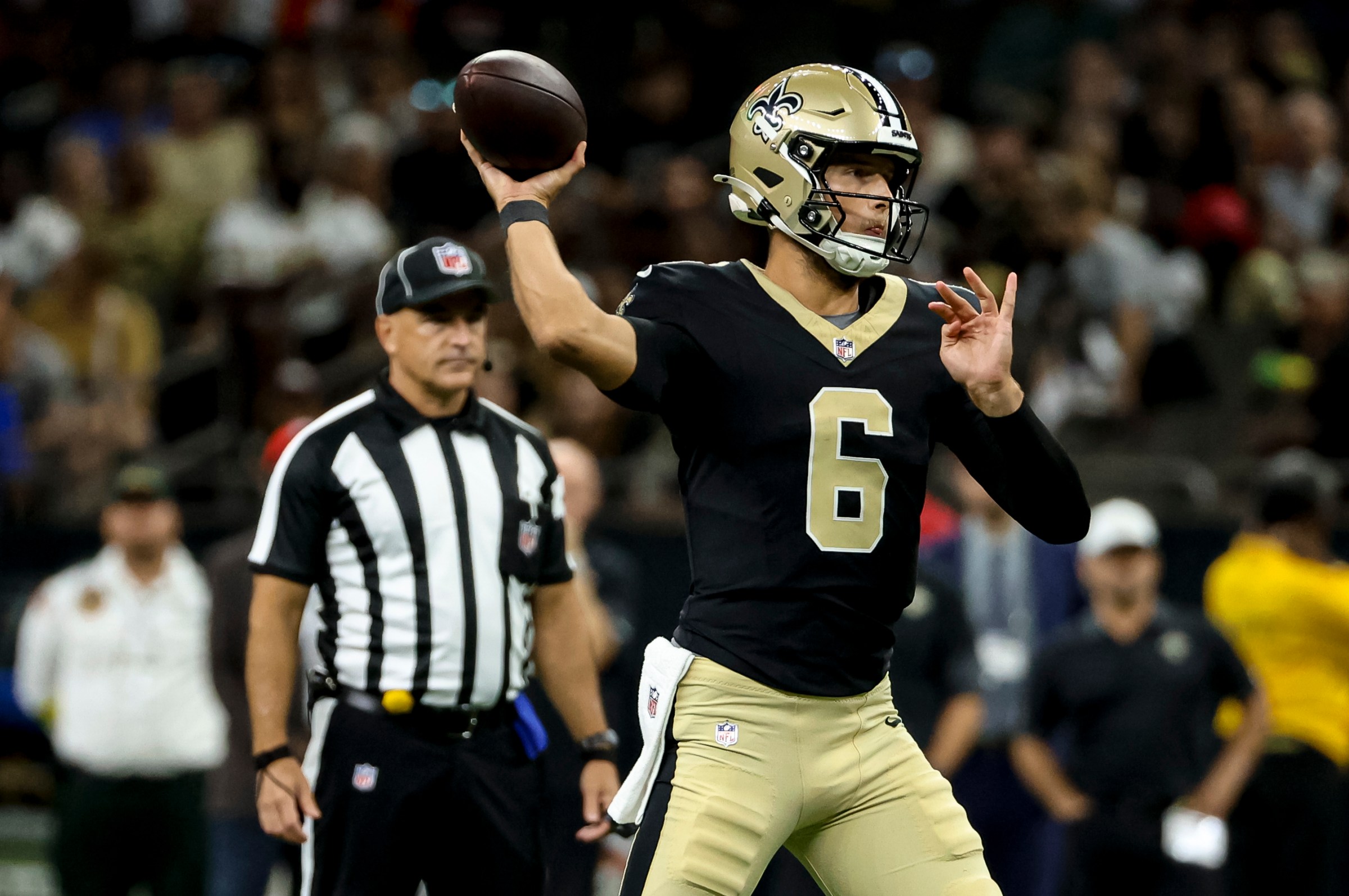 NEW ORLEANS, LOUISIANA - AUGUST 23: Tyler Shough #6 of the New Orleans Saints throws a pass against the Denver Broncos during the first half of a preseason game at the Caesars Superdome on August 23, 2025 in New Orleans, Louisiana. (Photo by Derick E. Hingle/Getty Images)