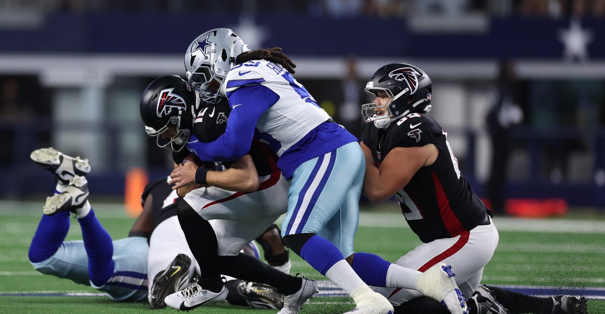 Dallas Cowboys earn preseason win with opportunistic defense, run game