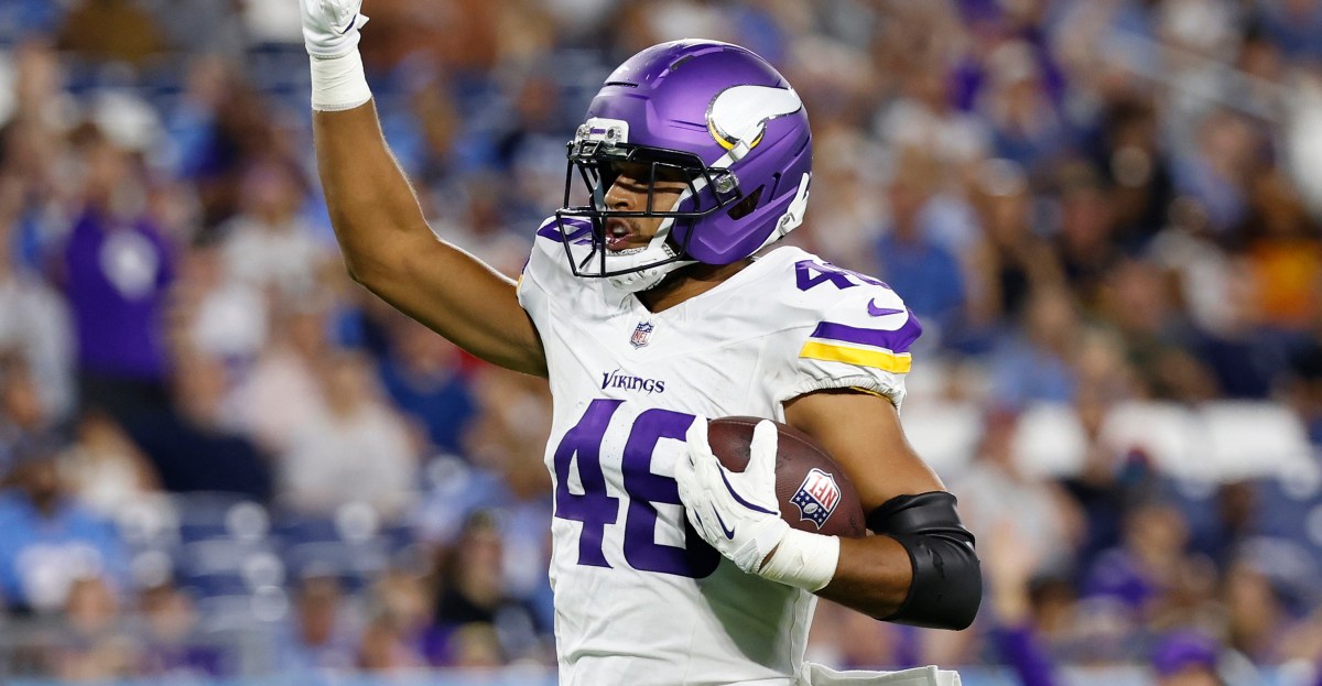 Vikings Officially Announce 16 Practice Squad Signings