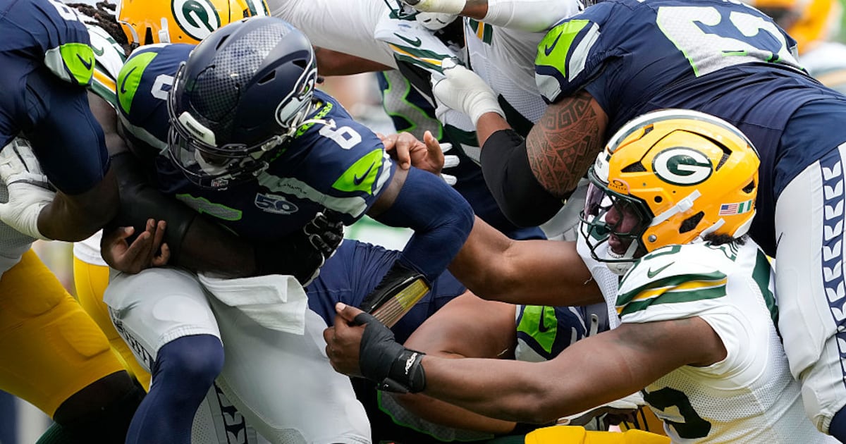 Packers defense overwhelms rookie Milroe as Seahawks fall 20-7 in preseason finale – KIRO 7 News Seattle