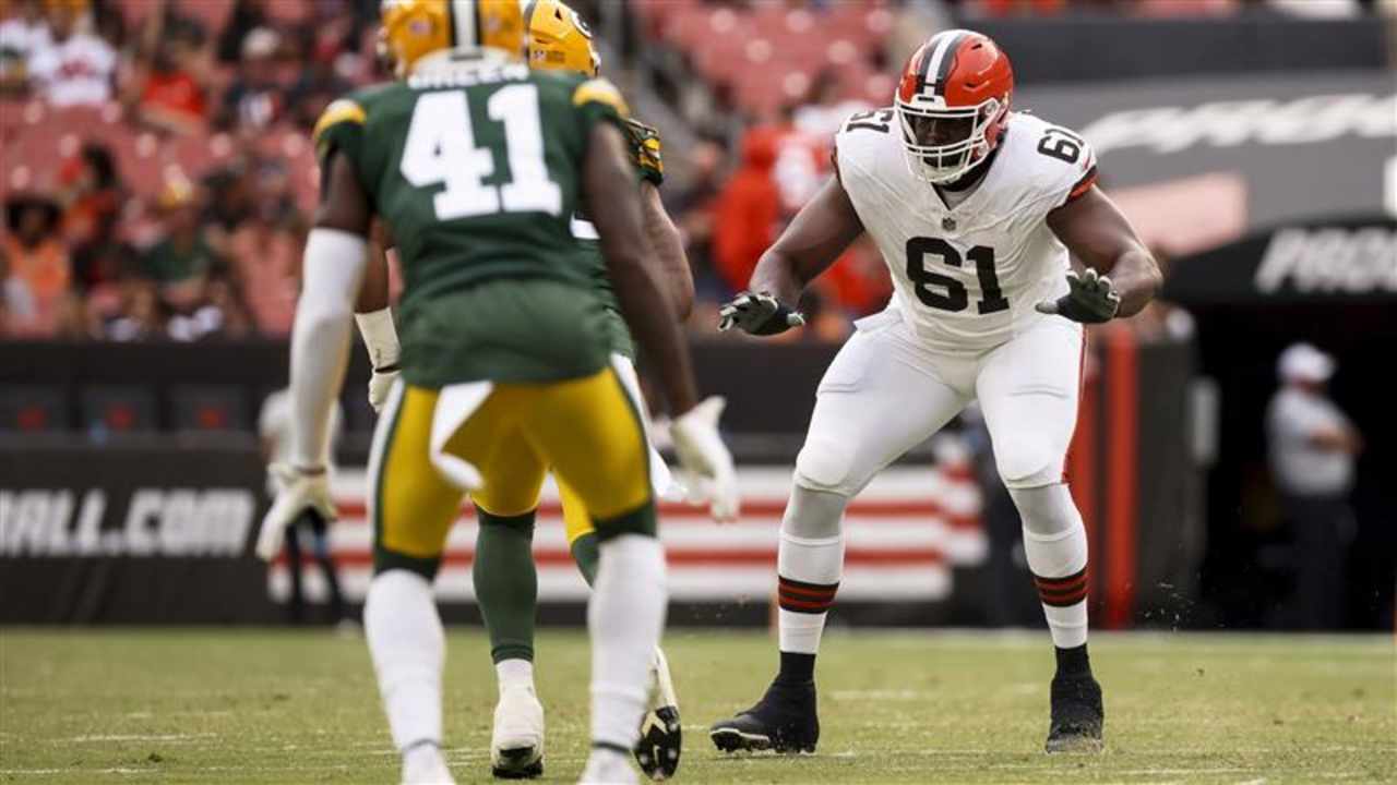 Cardinals Claim OL Roy Mbaeteka From Waivers