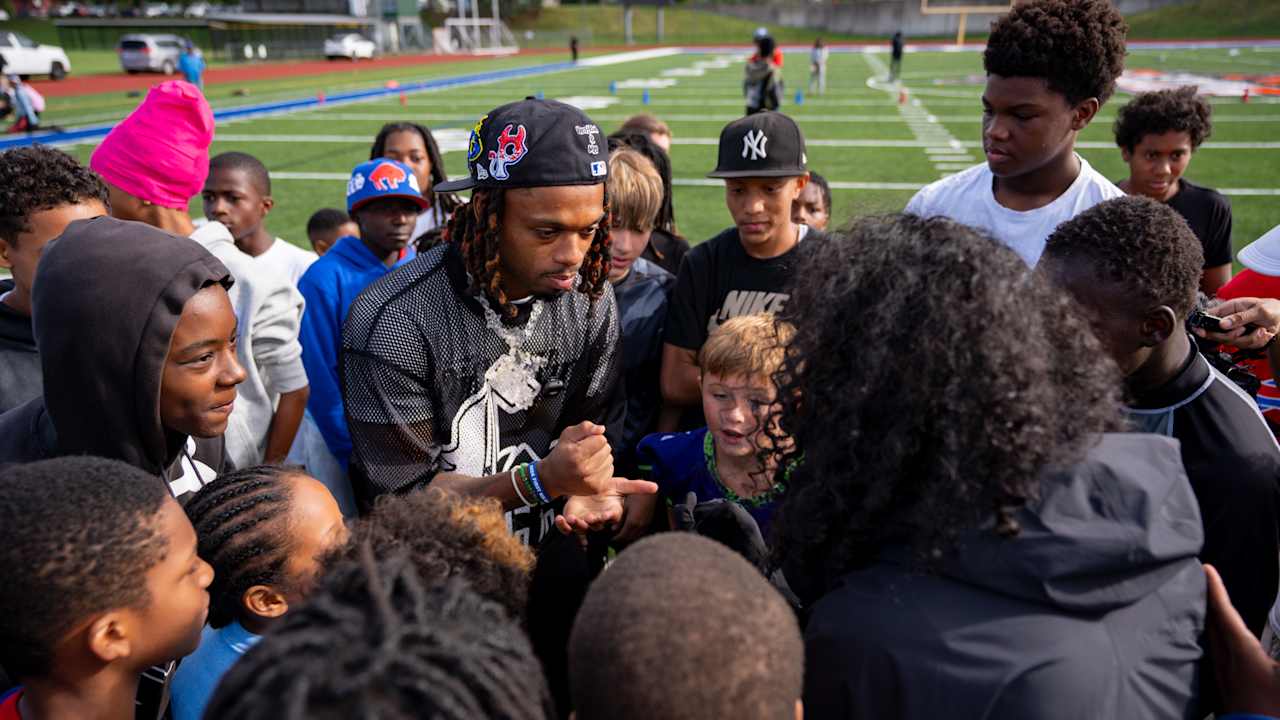 Damar Hamlin hosts 3rd annual back-to-school event in Buffalo